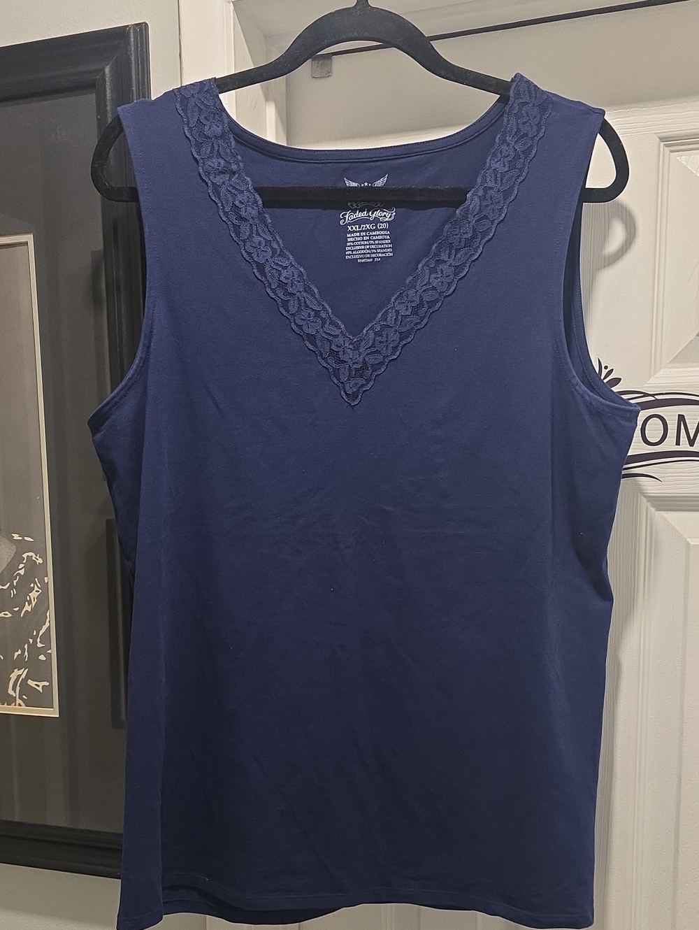 Faded Glory Navy Lace-Trim V-Neck Sleeveless Tank
